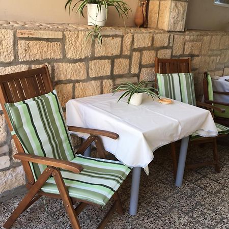 Guesthouse Cipre Lumbarda Exterior foto